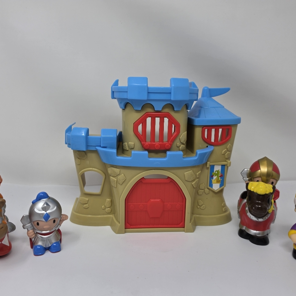 Knights Castle Toy Playset